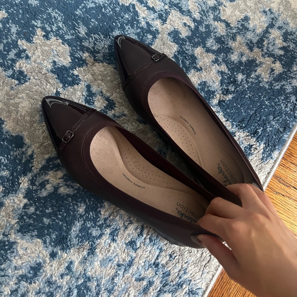 Clarks New With Box Ballet Flat Burgundy Leather Size 8